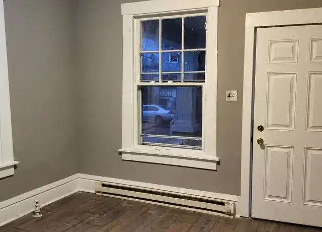 Property at 250 N College St, Decatur, IL, 62522, 1 bed, 1 bath, [object Object]