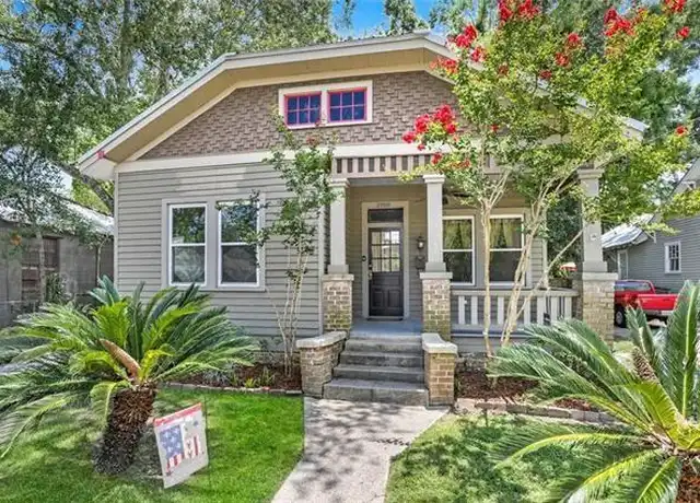 Property at 2018 Jefferson St, Mandeville, LA, 70448, 2 beds, 1 bath, [object Object]