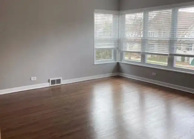Property at 848 Dunlop Ave, Forest Park, IL, 60130, 2 beds, 1 bath, [object Object]