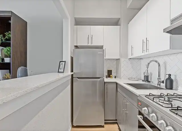 Property at Crest on Peachtree - 710 Peachtree St NE, Atlanta, GA, 30308, 2 beds, 1 bath, [object Object]