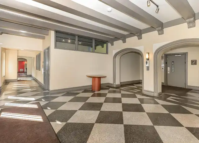 Property at Sheridan Park Apartments - 4536 N Magnolia Ave, Chicago, IL, 60640, 0-2 beds, 1 bath, [object Object]