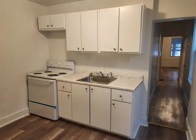 Property at 928 E 17th St Unit A, Wilmington, DE, 19802, 2 beds, 1 bath, [object Object]