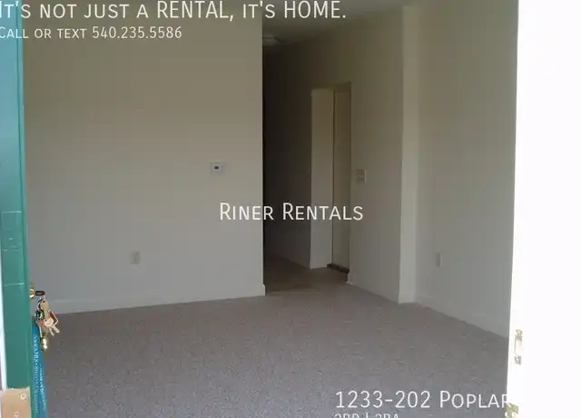 Property at 1233 Poplar Cir, Harrisonburg, VA, 22802, 2 beds, 2 baths, [object Object]