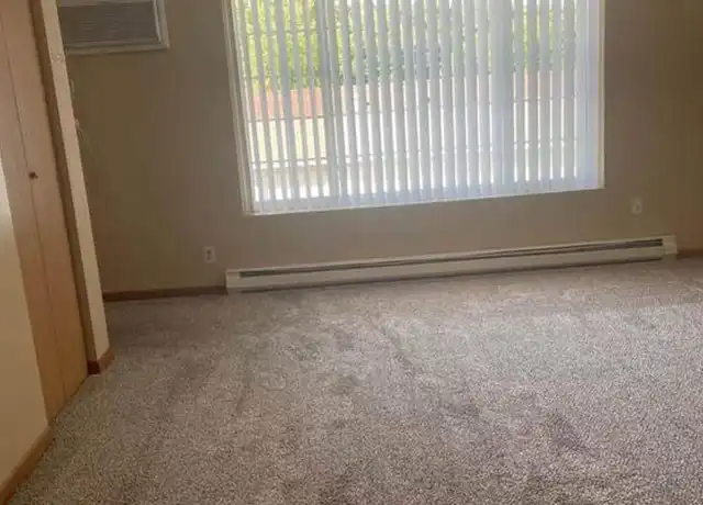 Property at 5810 Tower St, Rockford, MN, 55373, 2 beds, 1 bath, [object Object]