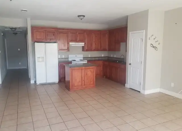 Property at 3017 Las Vegas Trl, Fort Worth, TX, 76116, 3 beds, 2 baths, [object Object]