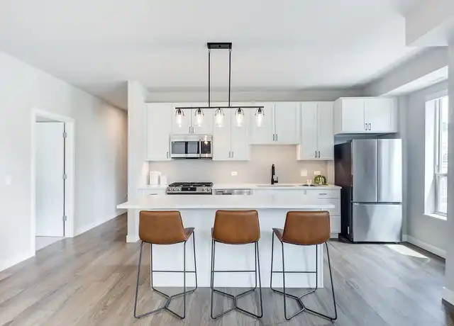 Property at Dash Downers Grove - 926 Maple Ave, Downers Grove, IL, 60515, 1-2 bed, 1-2 bath, [object Object]