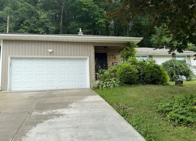 Property at 908 Chestnut Ln, Vestal, NY, 13850, 4 beds, 2 baths, [object Object]