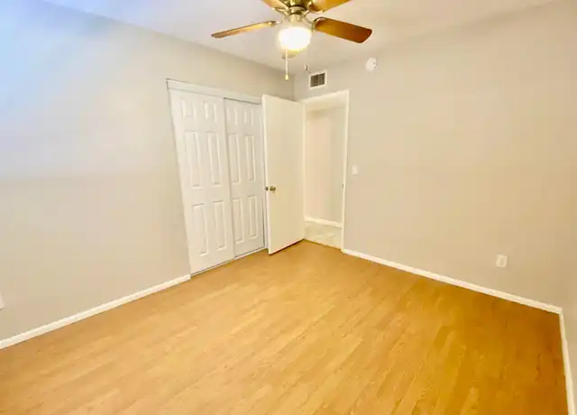 Property at 5804 N 69th Dr, Glendale, AZ, 85303, 4 beds, 2 baths, [object Object]