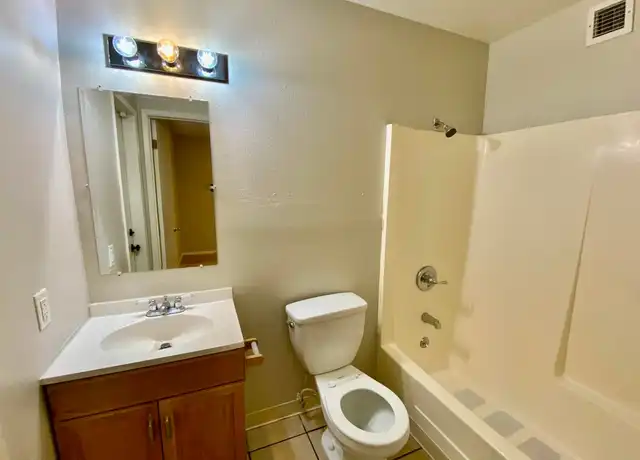 Property at 5804 N 69th Dr, Glendale, AZ, 85303, 4 beds, 2 baths, [object Object]