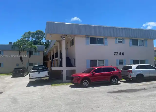 Property at 2244 Madison St Unit 8, Hollywood, FL, 33020, 2 beds, 2 baths, [object Object]