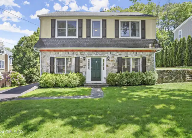 Property at 24 Sunshine Ave, Riverside, CT, 06878, 4 beds, 2.5 baths, [object Object]