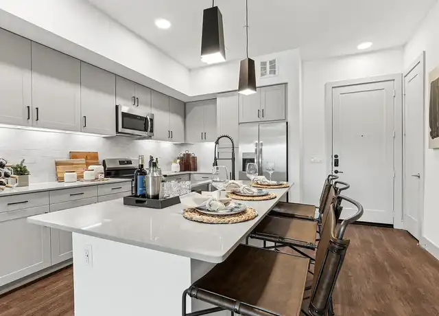 Property at The Elmwood - 400 Interlocken Cres, Broomfield, CO, 80021, 1 bed, 1 bath, [object Object]