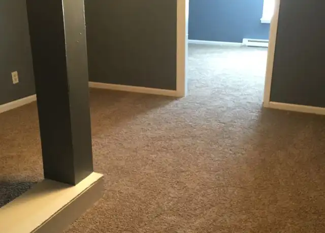 Property at 110 W Walnut St Unit 5, Lebanon, IN, 46052, 1 bed, 1 bath, [object Object]