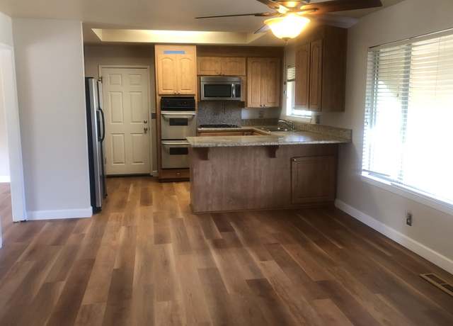 Photo of 280 Donald Dr, Hollister, CA 95023