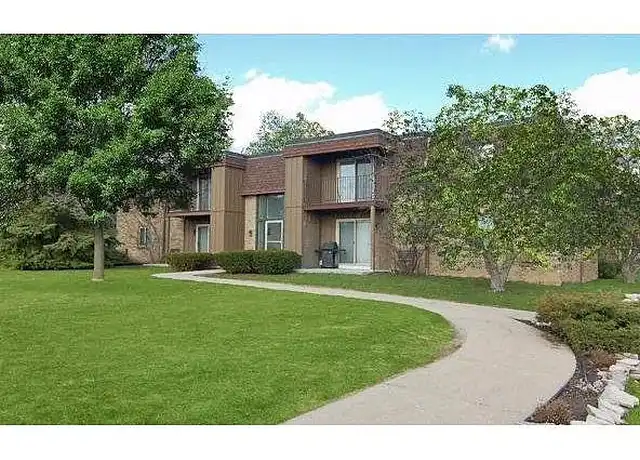 Property at Carriageway - 1405 S Coachlight Dr, New Berlin, WI, 53151, 1-2 bed, 1-1.5 bath, [object Object]