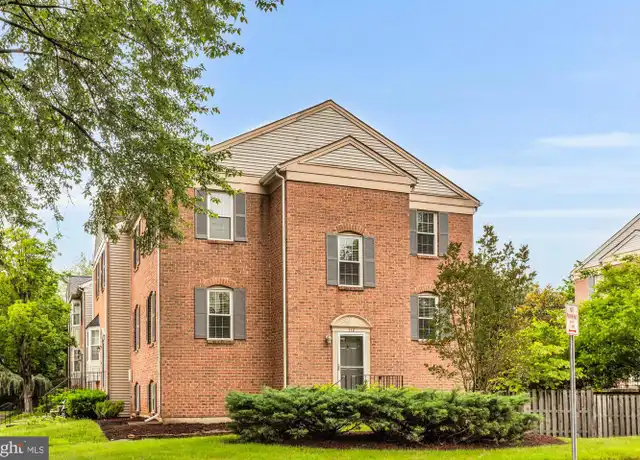 Property at 112 Autumn Flower Ln, Gaithersburg, MD, 20878, 4 beds, 3.5 baths, [object Object]