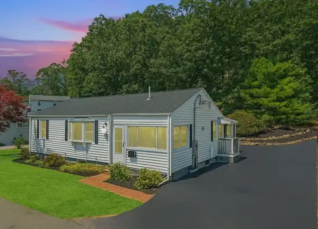 Property at 33 Park Rd, Lynn, MA, 01904, 5 beds, 2 baths, [object Object]