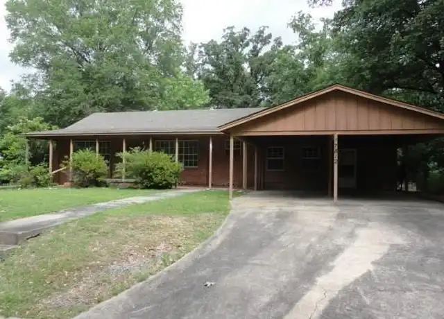Property at 7812 Westwood Ave, Little Rock, AR, 72204, 4 beds, 2 baths, [object Object]