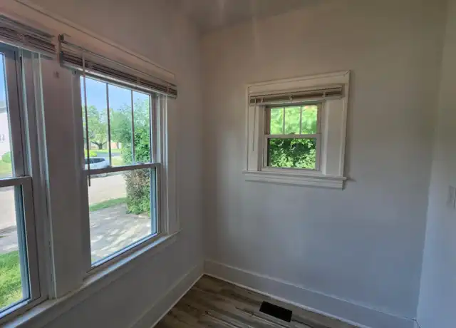 Property at 1378 Bellefair Ave, Springfield, OH, 45506, 2 beds, 1 bath, [object Object]