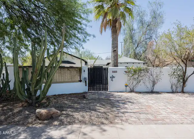 Property at 1429 E Palm Ln, Phoenix, AZ, 85006, 3 beds, 1 bath, [object Object]