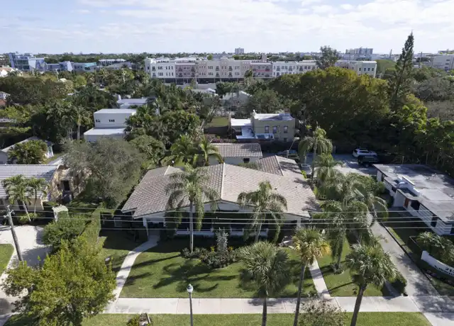 Property at 221 N Swinton Ave, Delray Beach, FL, 33444, 2 beds, 2 baths, [object Object]
