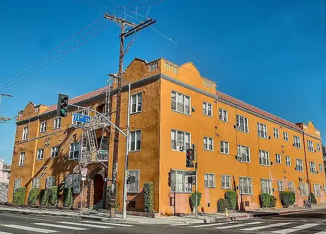 Property at 1056 S Normandie Ave, Los Angeles, CA, 90006, 0 beds, 1 bath, [object Object]