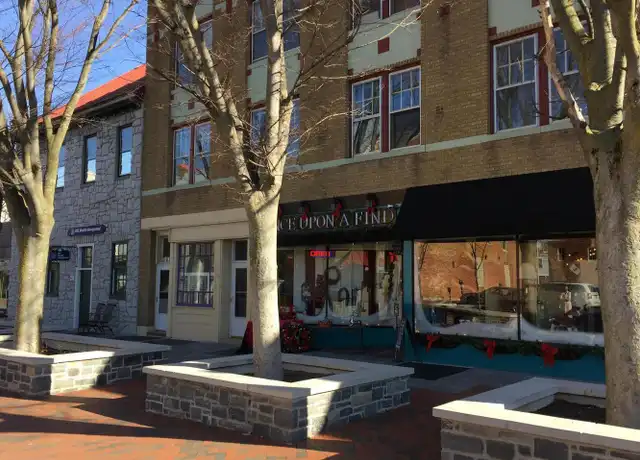 Property at 44 S Loudoun St Unit 12, Winchester, VA, 22601, 1 bed, 1 bath, [object Object]