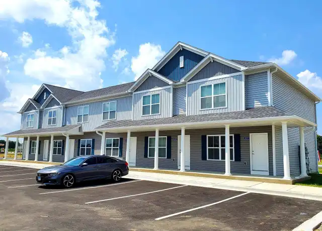 Property at 205 Pacific Dr, O'Fallon, IL, 62269, 3 beds, 3.5 baths, [object Object]