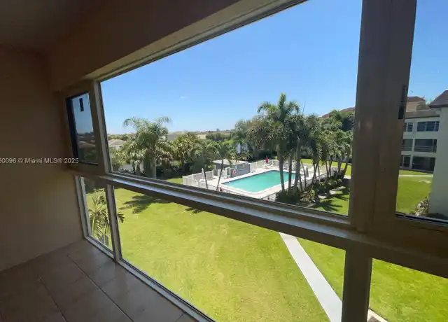 Property at 4200 Crystal Lake Dr #304, Deerfield Beach, FL, 33064, 1 bed, 1.5 baths, [object Object]