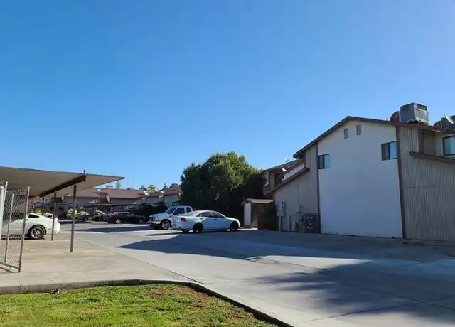 Property at 4220 Parker Ave Unit B4, Bakersfield, CA, 93309, 1 bed, 1 bath, [object Object]