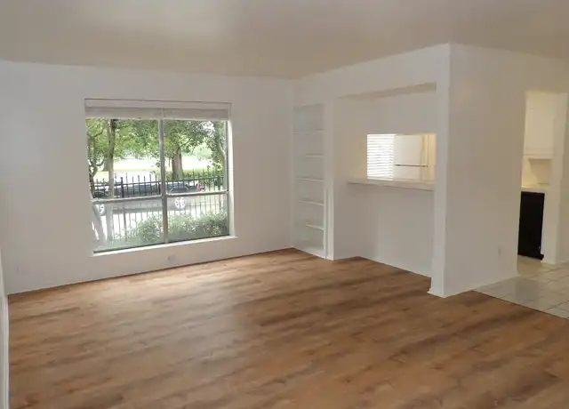 Property at 3100 Elizabeth St Unit 101, Dallas, TX, 75204, 1 bed, 1 bath, [object Object]
