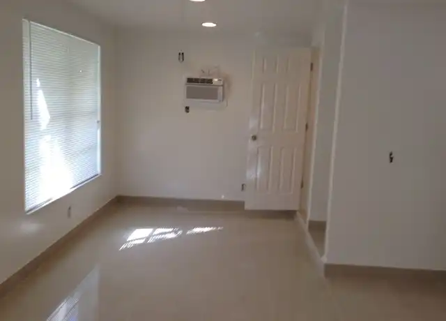 Property at 321 Kenilworth Blvd Unit A, West Palm Beach, FL, 33405, 1 bed, 1.5 baths, [object Object]