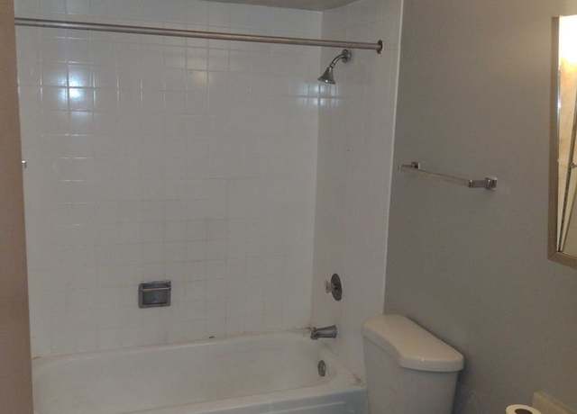 Photo of 4209 W 115th St Bldg 1-3C, Alsip, IL 60803
