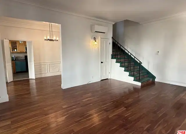 Property at 157 N La Peer Dr Unit A, Beverly Hills, CA, 90211, 2 beds, 1.5 baths, [object Object]