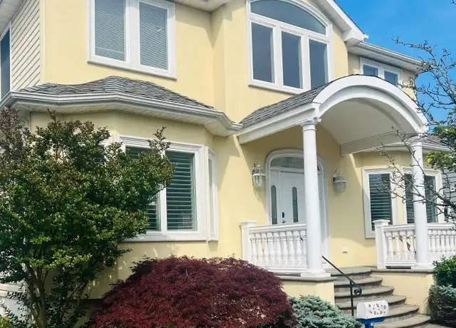 Property at 21 N Kenyon Ave, Margate City, NJ, 08402, 4 beds, 2.5 baths, [object Object]