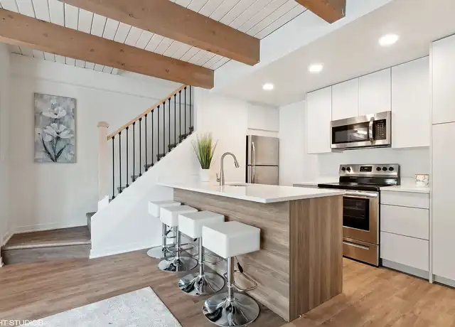 Property at Park Townhomes of Highland Park - 1910 Green Bay Rd, Highland Park, IL, 60035, 1 bed, 1.5 baths, [object Object]