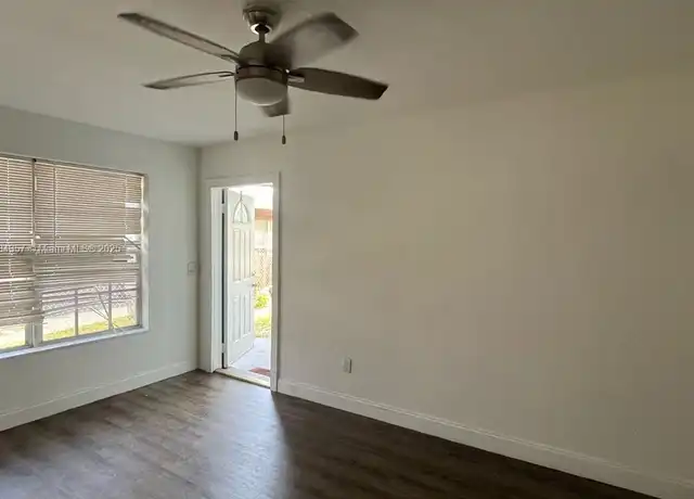 Property at 725 NW 4th Ave Unit 4, Fort Lauderdale, FL, 33311, 2 beds, 2 baths, [object Object]