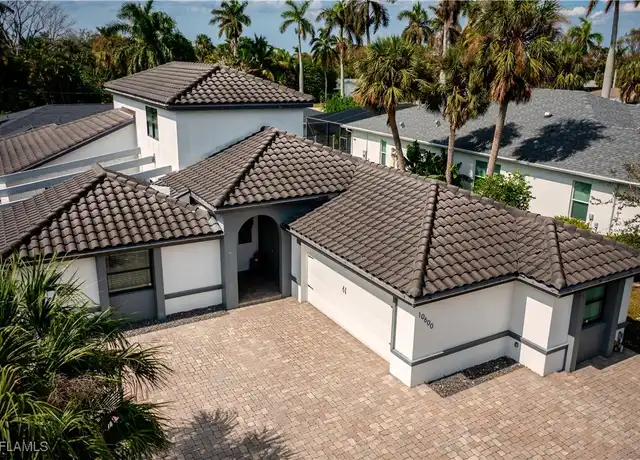 Property at 10600 McGregor Blvd, Fort Myers, FL, 33919, 5 beds, 4 baths, [object Object]