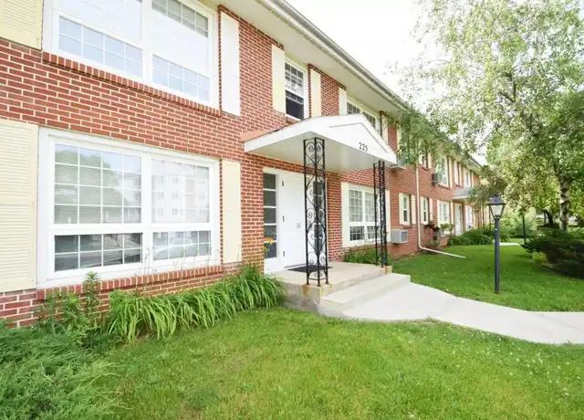 Property at 229 Nautilus Dr Unit 3, Madison, WI, 53705, 2 beds, 1 bath, [object Object]