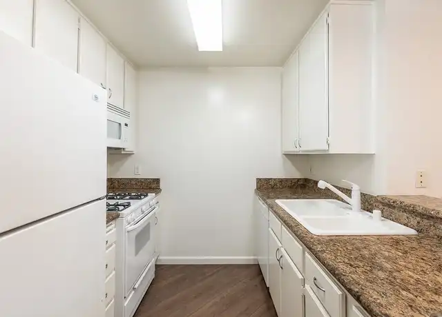 Property at Westwood Kelton Towers - 1395 Kelton Ave, Los Angeles, CA, 90024, 1 bed, 1 bath, [object Object]