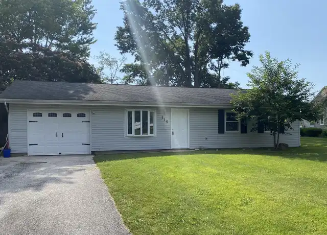 Property at 319 W Hickory Dr, Ellettsville, IN, 47429, 3 beds, 1 bath, [object Object]