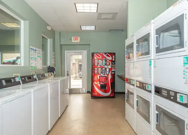 Property at Tiffanys at the Galleria II - 3030 Greenridge Dr, Houston, TX, 77057, 1 bed, 1 bath, [object Object]