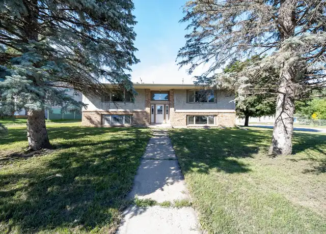 Property at 891 High St Unit 4, Newport, MN, 55055, 2 beds, 1 bath, [object Object]