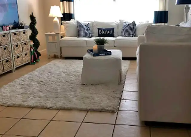 Property at 6017 Crestwood Ave Unit B, Sarasota, FL, 34231, 2 beds, 1 bath, [object Object]