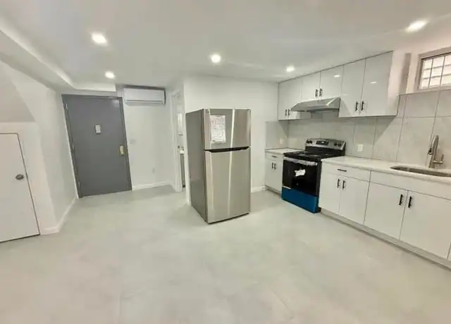 Property at 7526 67th Rd, Middle Village, NY, 11379, 1 bed, 1 bath, [object Object]