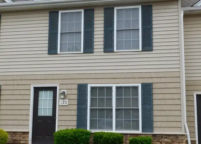Property at 120 Old Tavern Cir, Lynchburg, VA, 24501, 2 beds, 1.5 baths, [object Object]