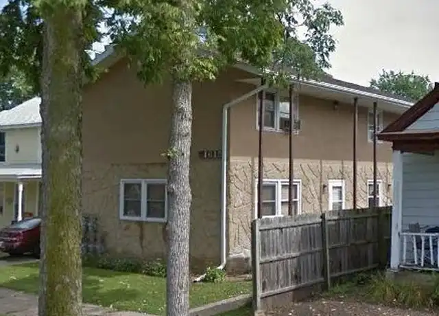 Property at 1615 10th St Unit 1, La Crosse, WI, 54601, 2 beds, 1 bath, [object Object]