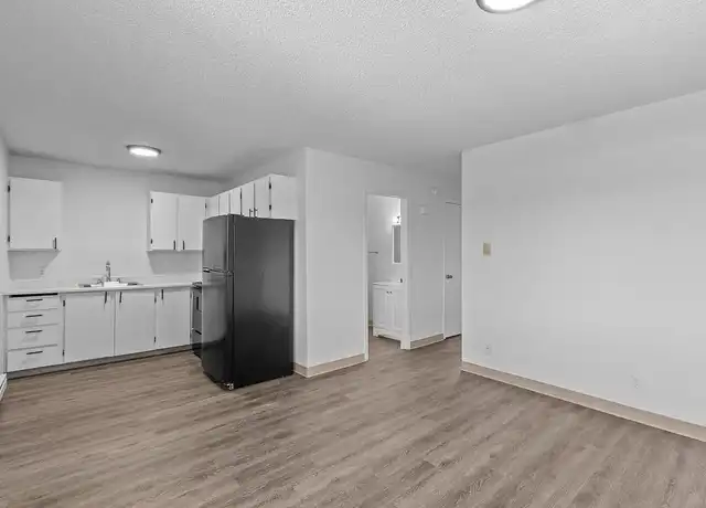 Property at Creekside Apartments - 150 S Wilbur Ave, Walla Walla, WA, 99362, 3 beds, 1 bath, [object Object]