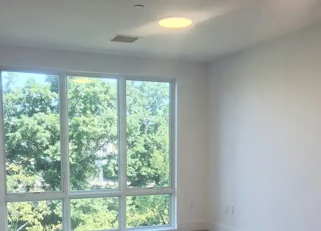 Property at 348 Baldwin Ave #306, Jersey City, NJ, 07306, 1 bed, 1 bath, [object Object]