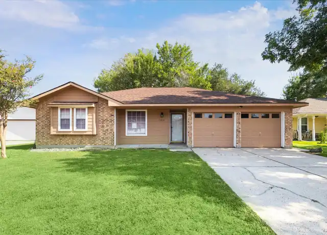Property at 5915 Ray Dr, Pasadena, TX, 77505, 3 beds, 2 baths, [object Object]